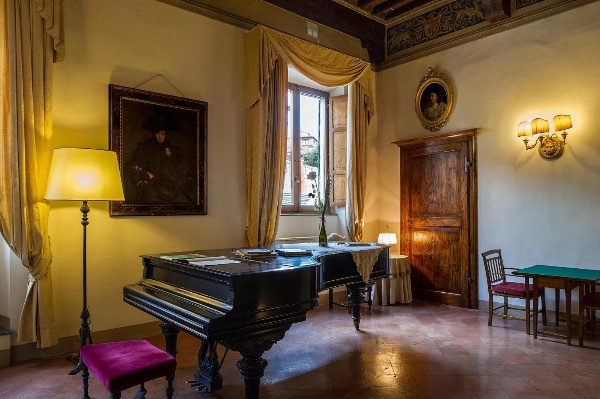 Palazzo Ravizza image 1