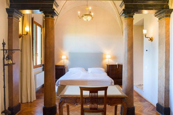 Palazzo Ravizza image 15