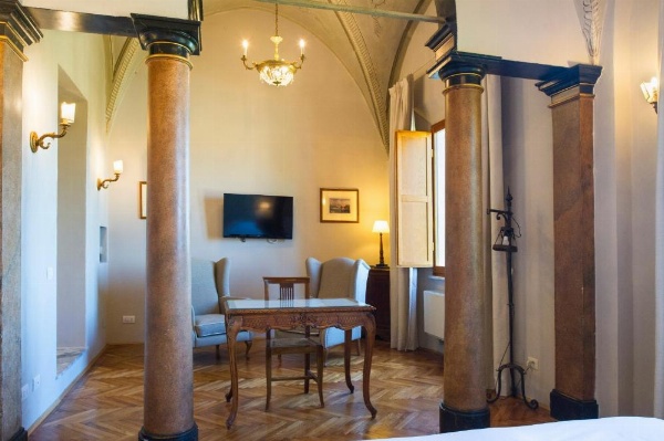 Palazzo Ravizza image 16
